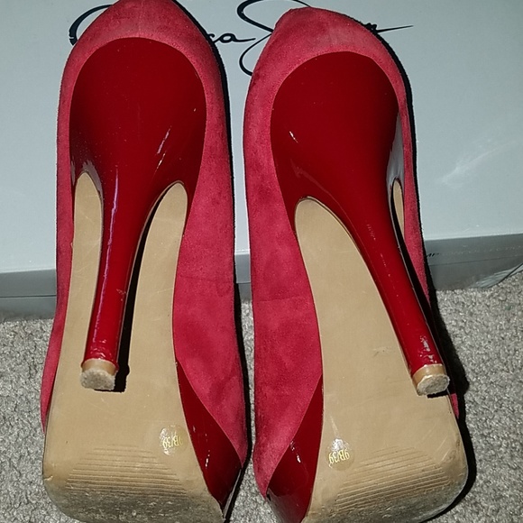 Jessica Simpson - Picture 2 of 4